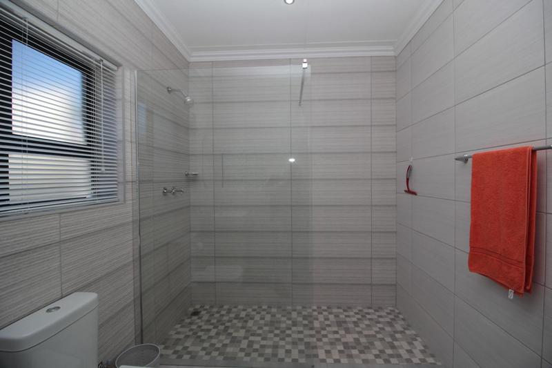 2 Bedroom Property for Sale in Reebok Western Cape